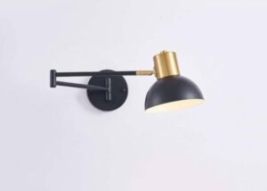 festverdrahtete Schwenkarmlampe