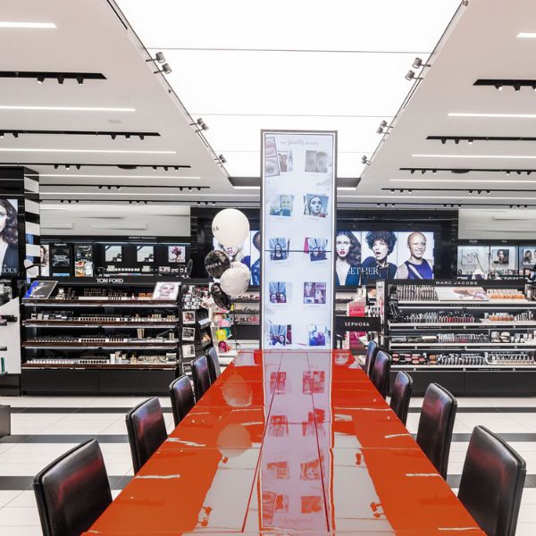 Guida all'illuminazione a binario per negozi al dettaglio