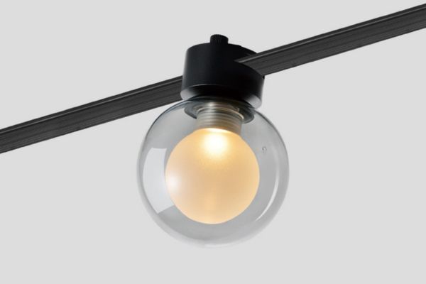 skala pilka lumigado