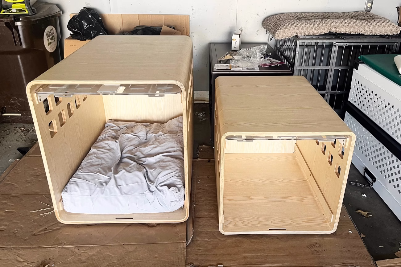 Large dog crate key features