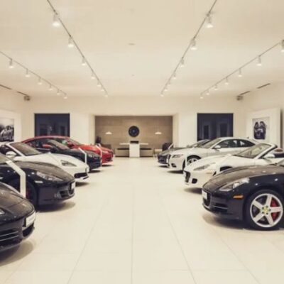 إضاءة مسار للمرآب