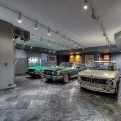 إضاءة مسار للمرآب