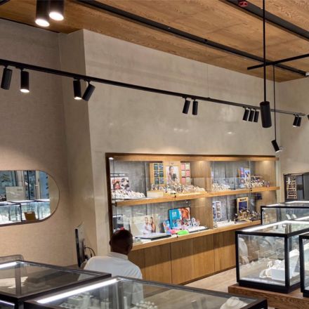 track lighting for jewelry store (4)