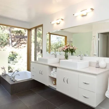 Spa Vanity Fixture factory